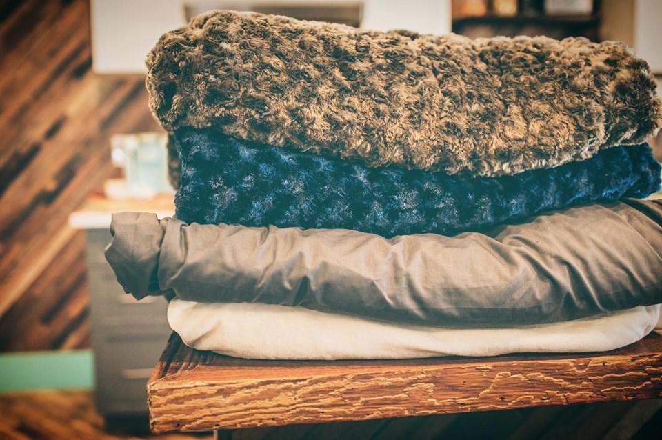 Enter this giveaway to win a MAGIC BLANKET! (CLOSED) - Magic Weighted Blanket (Made in USA)