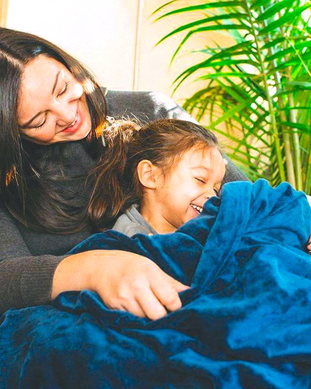 Magic Weighted Blanket for Kids (36 x 54- 8 lb)